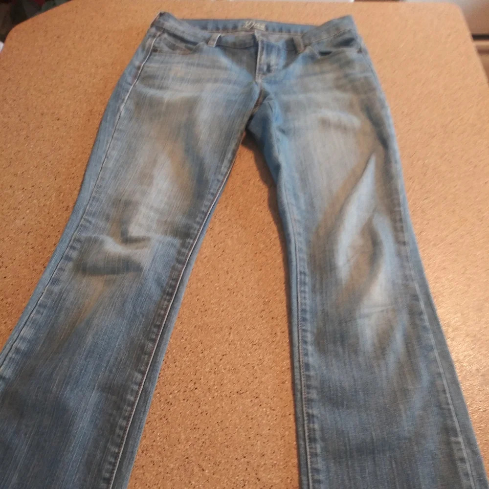 Old Navy light wash jeans regular cut size 2